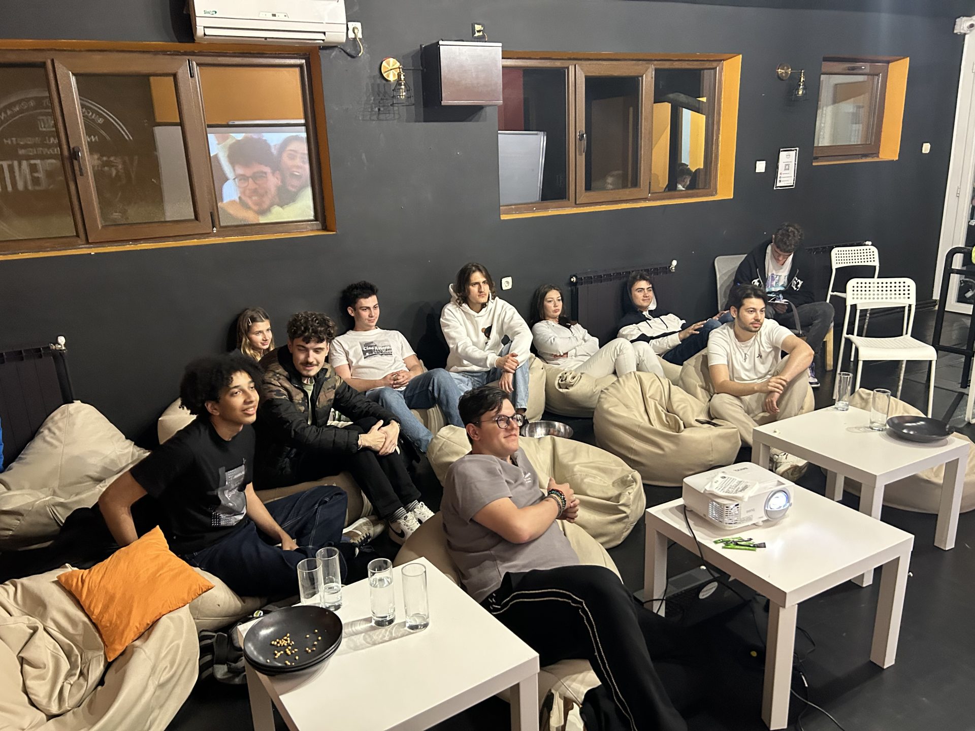 CH RO FNT Youth Center