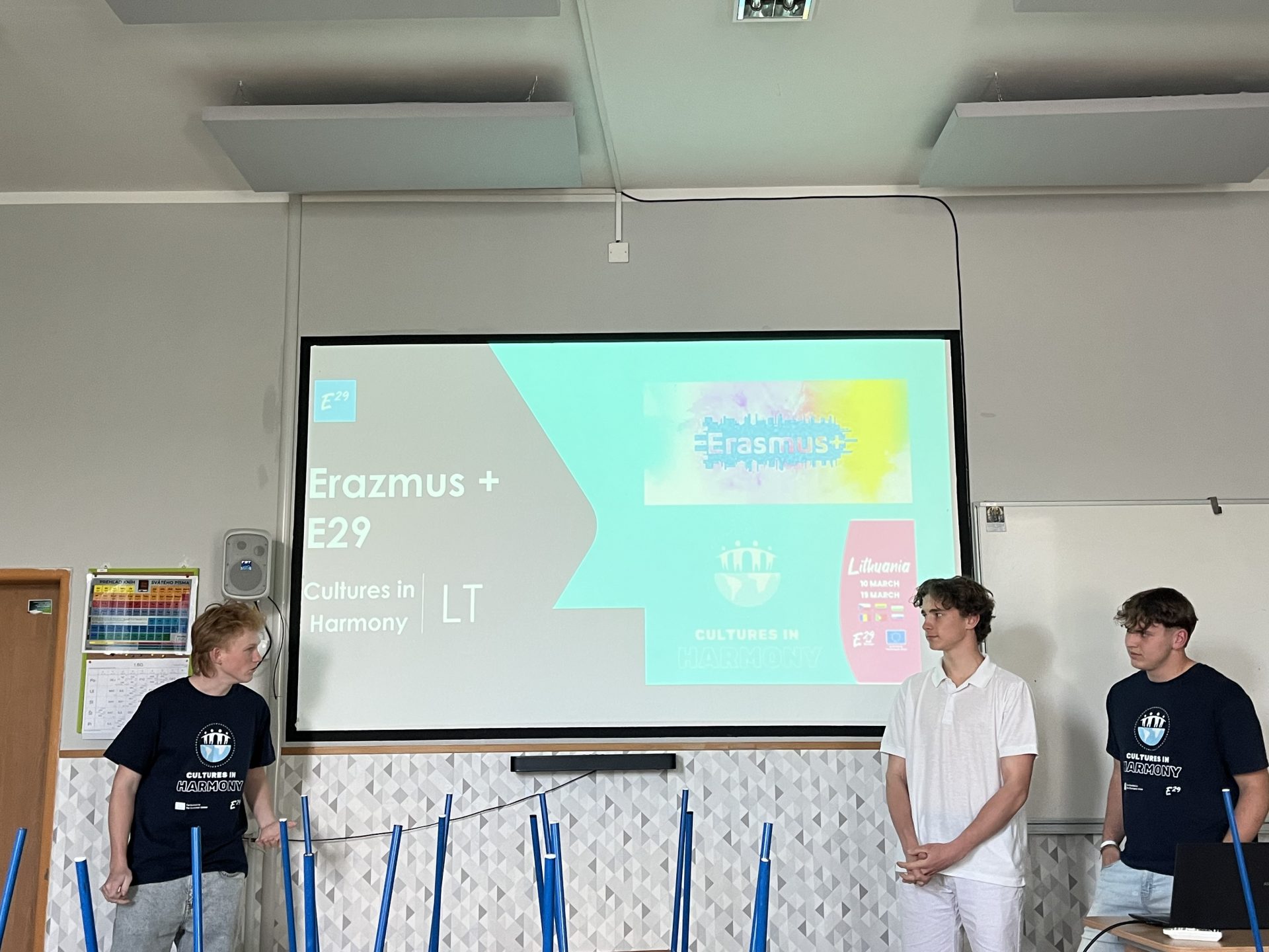 CH SK Gymnazium Kralovnej Pokoja